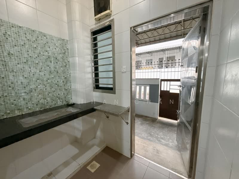 2-storey Terraced House for Sale in Taman Molek (Johor Bahru) - Nathan Chan - PropertyGuru.com.my