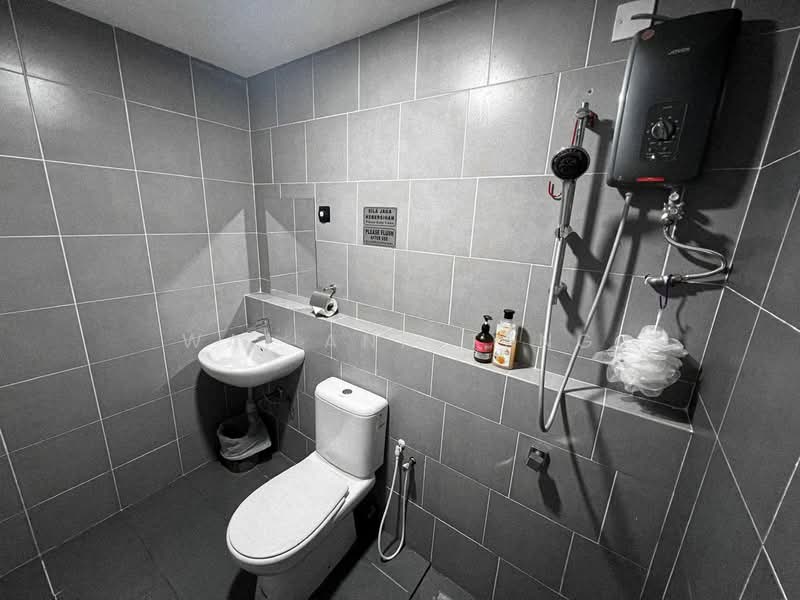 Servis Apartment untuk Disewa di Flexis @ One South - Wai Ann Teng - Bathroom - PropertyGuru.com.my