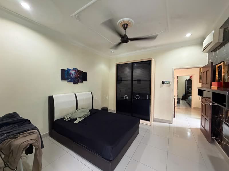 Rumah Teres 2 Tingkat untuk Dijual di Prestige Heights (Bayan Lepas) - Qyan Goh - Bedroom - PropertyGuru.com.my