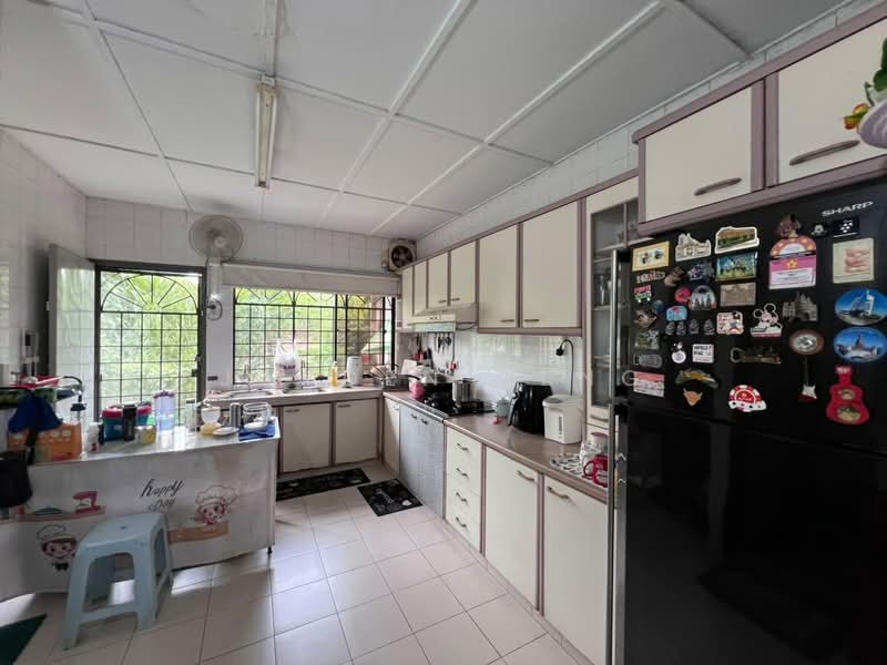 2-storey Terraced House for Sale in Taman Bukit Mayang Emas (Petaling Jaya) - Jayden Heng - Kitchen - PropertyGuru.com.my