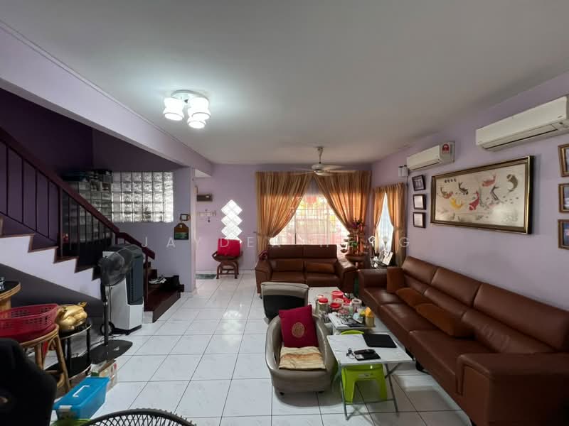 2-storey Terraced House for Sale in Taman Bukit Mayang Emas (Petaling Jaya) - Jayden Heng - Living Room - PropertyGuru.com.my