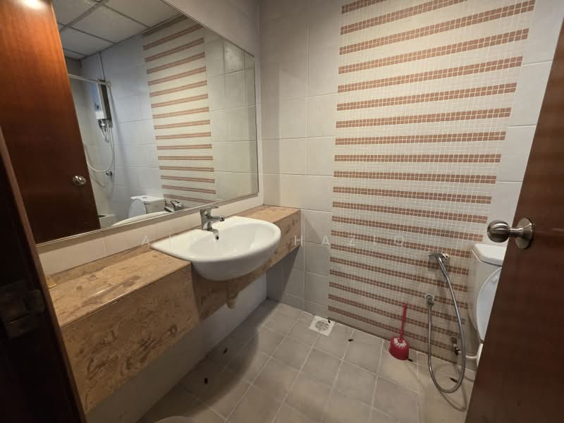 Servis Apartment untuk Disewa di Sri Acappella - Aiman Haziq - Bathroom - PropertyGuru.com.my