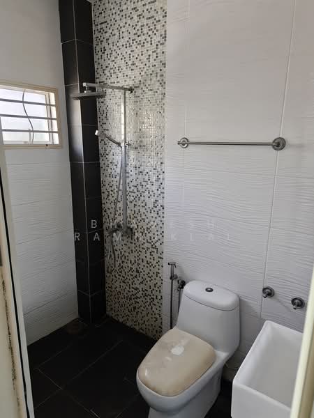 Rumah Berkembar untuk Dijual di Taman Lucky (Bangsar) - Bhavesh Ramniklal - PropertyGuru.com.my