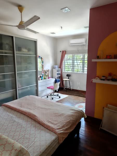 Rumah Berkembar untuk Dijual di Taman Lucky (Bangsar) - Bhavesh Ramniklal - PropertyGuru.com.my