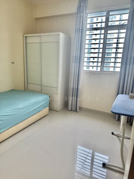 Condominium for Rent at Spring & Summer Tower, All Seasons Park - Venus Tan - Bedroom - PropertyGuru.com.my