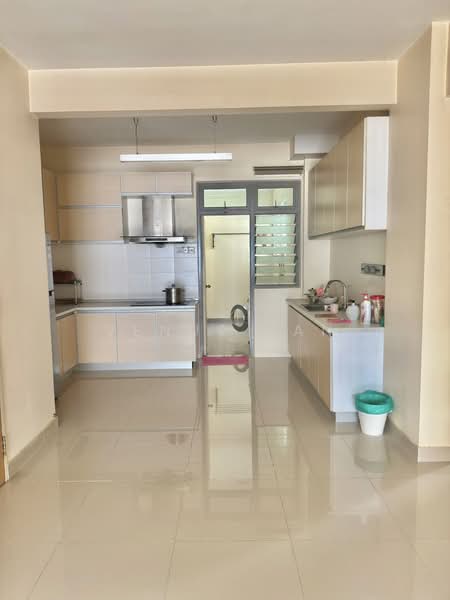 Condominium for Rent at Spring & Summer Tower, All Seasons Park - Venus Tan - Kitchen - PropertyGuru.com.my