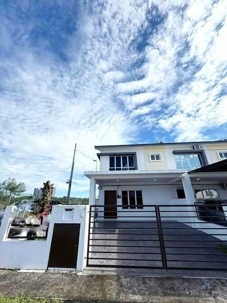 2-storey Terraced House for Rent in Sepang (Selangor) - Maya Myra - Exterior - PropertyGuru.com.my
