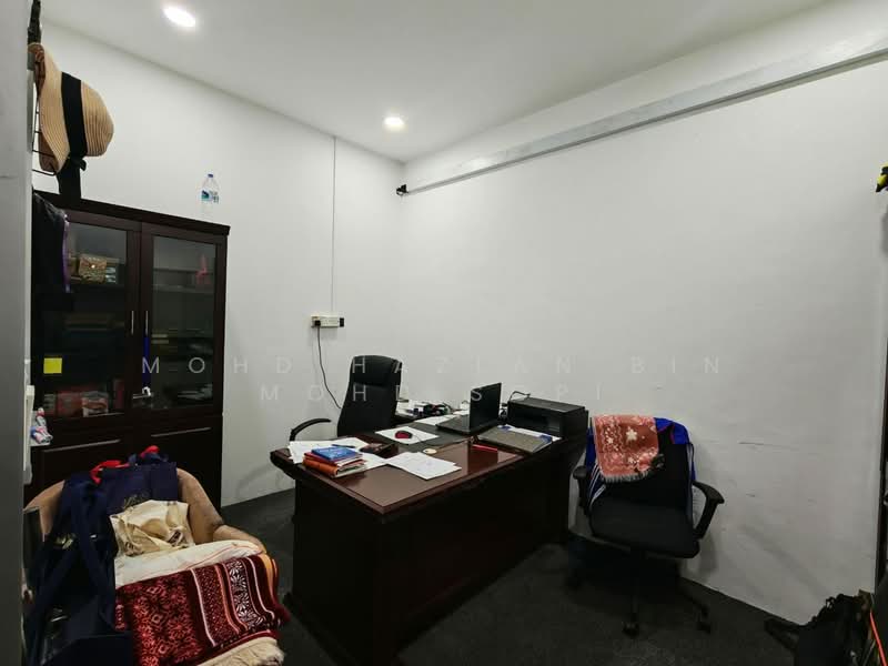 Shop / Office for Sale in Saujana Utama (Selangor) - Mohd Hazlan bin Mohd Sopi - PropertyGuru.com.my