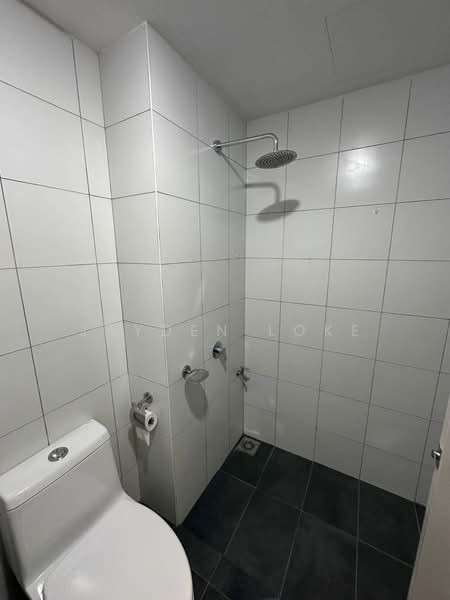 Servis Apartment untuk Disewa di Chambers - Jayden Loke - Bathroom - PropertyGuru.com.my