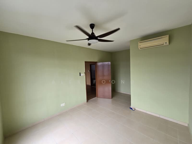 Kondominium untuk Disewa di Semarak @ Taman Raintree - Alex Foong - Master Bedroom - PropertyGuru.com.my