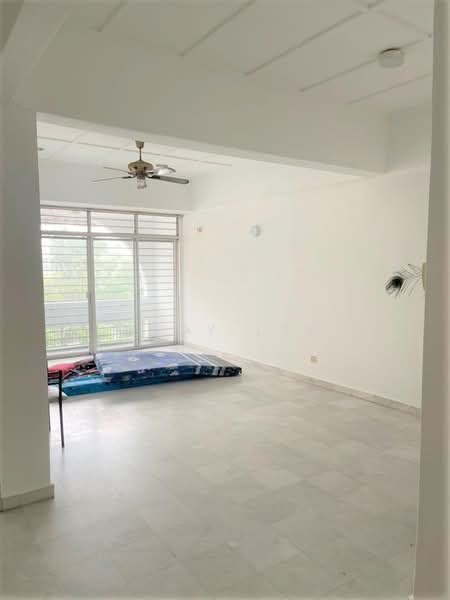 Pangsapuri untuk Dijual di Bustan Shamelin - Eddy Lee - Living Room - PropertyGuru.com.my