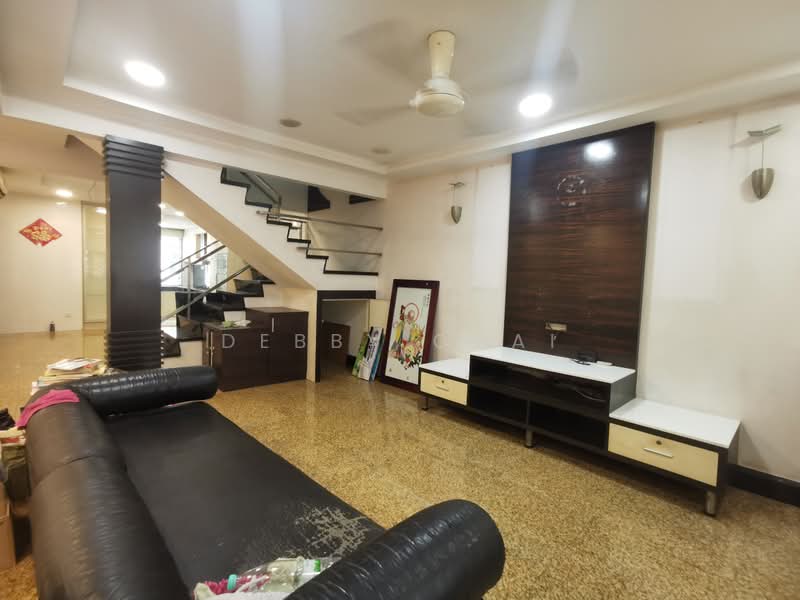 2-storey Terraced House for Sale in Saujana Damansara (Damansara Damai) - Debby Chai - Living Room - PropertyGuru.com.my