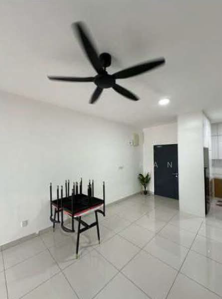 Kondominium untuk Disewa di The Holmes 2 - Chloe Chan - Living Room - PropertyGuru.com.my