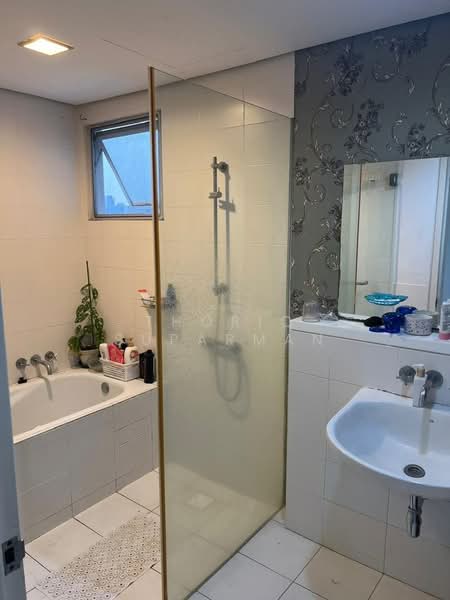 Kondominium untuk Dijual di One Jelatek - Thoriq Suparman - Bathroom - PropertyGuru.com.my