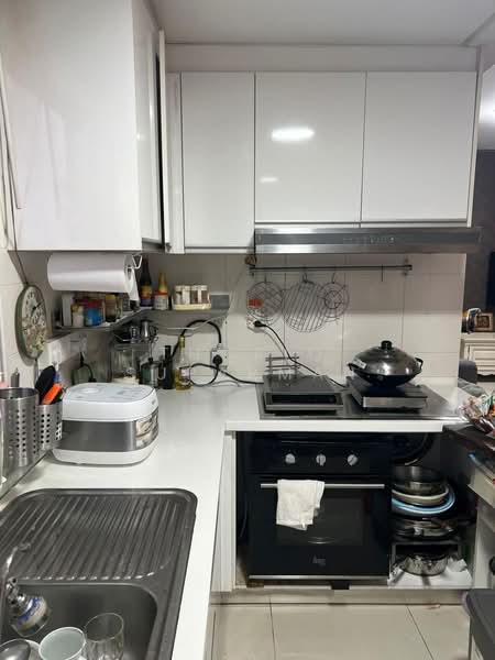 Kondominium untuk Dijual di One Jelatek - Thoriq Suparman - Kitchen - PropertyGuru.com.my