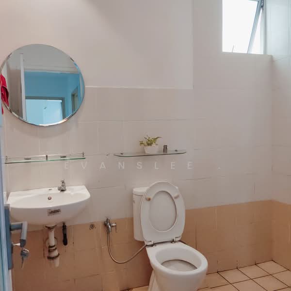 Condominium for Sale at Aman Heights Condominium - Evanslee . - Bathroom - PropertyGuru.com.my