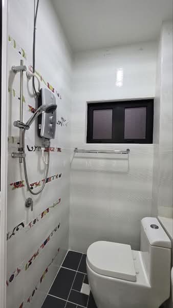 Condominium for Sale at Treetops Residence - Lee Muzi - Bathroom - PropertyGuru.com.my