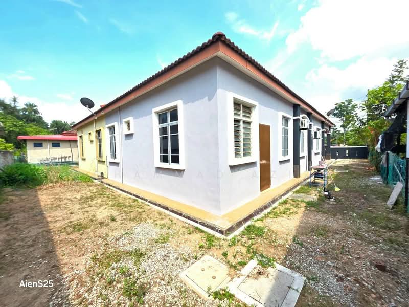 Semi-Detached House for Sale in Taman Kasha Villa (Balok) - Mohammad Azizi - PropertyGuru.com.my