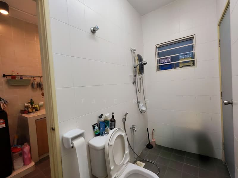 Rumah Teres 2 Tingkat untuk Dijual di Setia Alam (Selangor) - Faye Ng - Bathroom - PropertyGuru.com.my