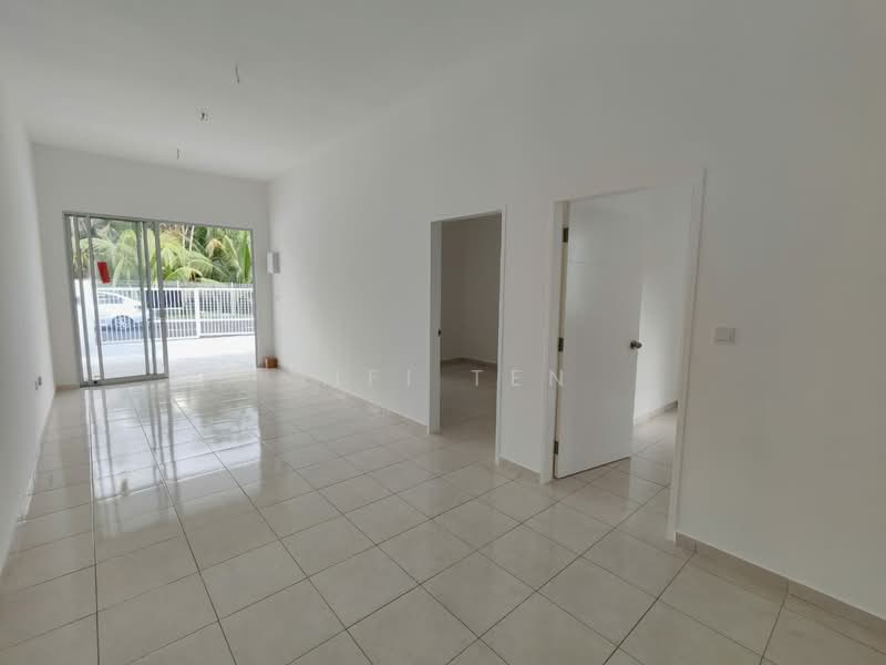 1-storey Terraced House for Sale in Seremban (Negeri Sembilan) - Tifi Ten - Living Room - PropertyGuru.com.my