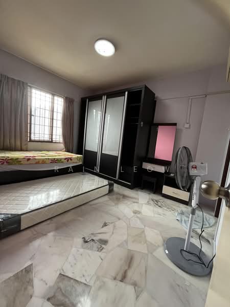 Pangsapuri untuk Dijual di Pangsapuri Seri Pinang - Rain Leow - Bedroom - PropertyGuru.com.my