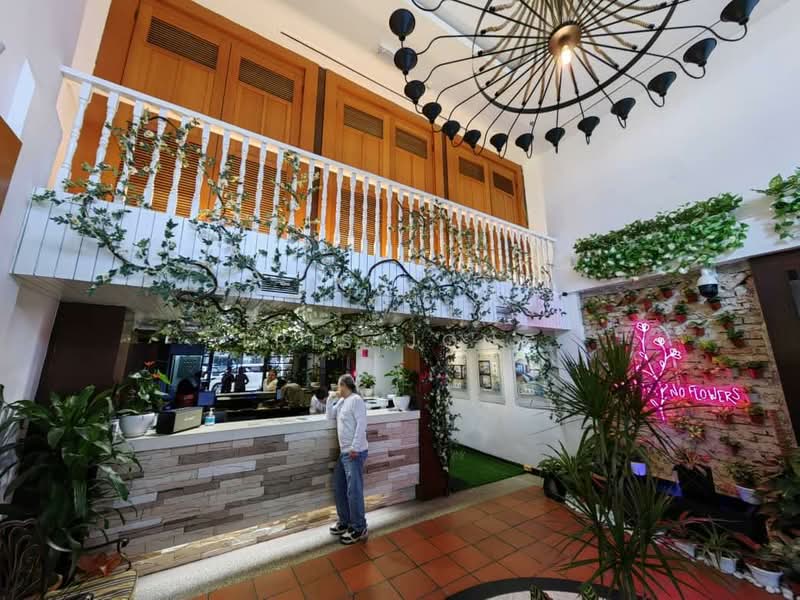 Shop for Sale in KLCC (KL City Centre) - Tris Jong - Lobby - PropertyGuru.com.my