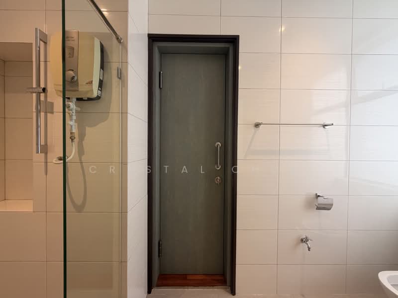 Kondominium untuk Dijual di 9 Bukit Utama Condominium - Crystal Chua - Bathroom - PropertyGuru.com.my
