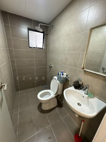 Kondominium untuk Disewa di The Greens (Residensi Hijauan) @ Subang West - Azura Hariri - Bathroom - PropertyGuru.com.my