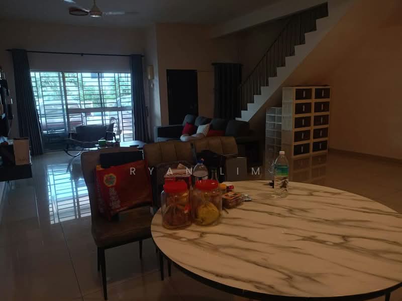 2-storey Terraced House for Sale in Taman Sri Buloh (Sungai Buloh) - Ryan Lim - Living Room - PropertyGuru.com.my