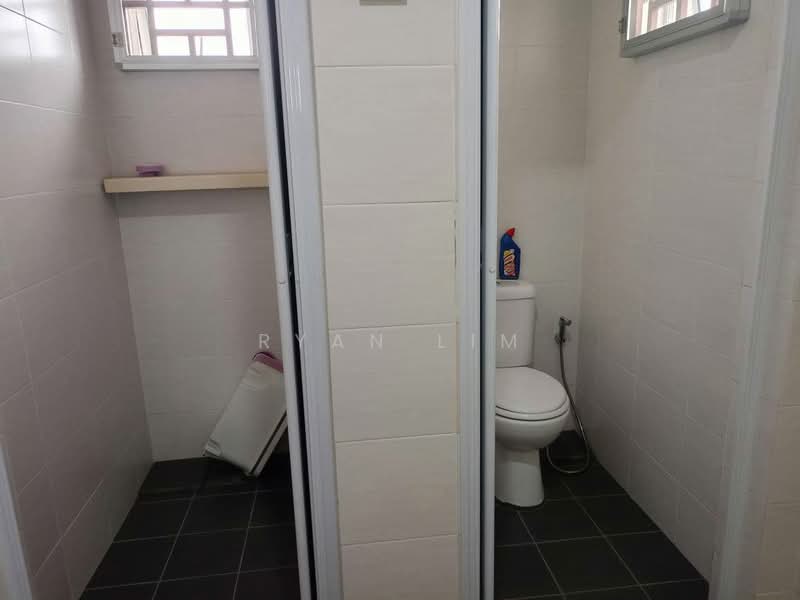 2-storey Terraced House for Sale in Taman Sri Buloh (Sungai Buloh) - Ryan Lim - Bathroom - PropertyGuru.com.my