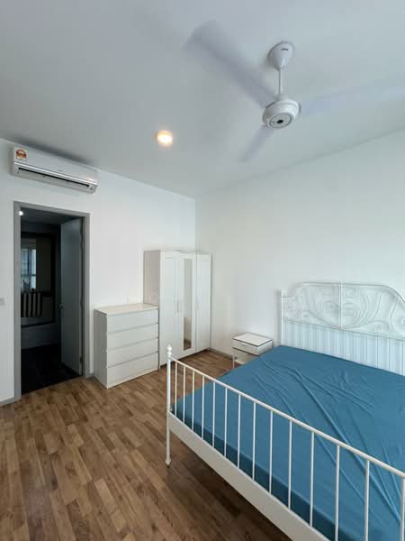 Condominium for Sale at Sunway Mont Residences - Louis . - Bedroom - PropertyGuru.com.my