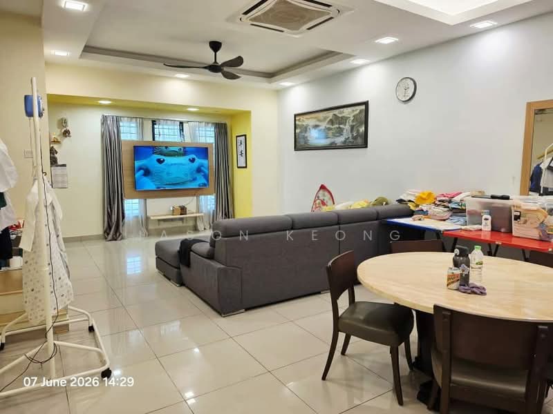 Rumah Teres 2 Tingkat untuk Dijual di Taman Putra Impiana (Puchong) - Jason Keong - Living Room - PropertyGuru.com.my