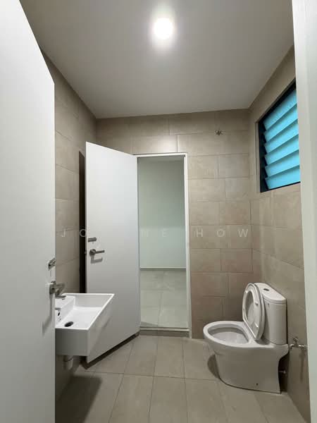 2-storey Terraced House for Rent in Ayer Molek (Melaka) - Joanne How - Bathroom - PropertyGuru.com.my