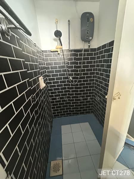 Condominium for Rent at Regency Condominium - Chloe Tan - PropertyGuru.com.my