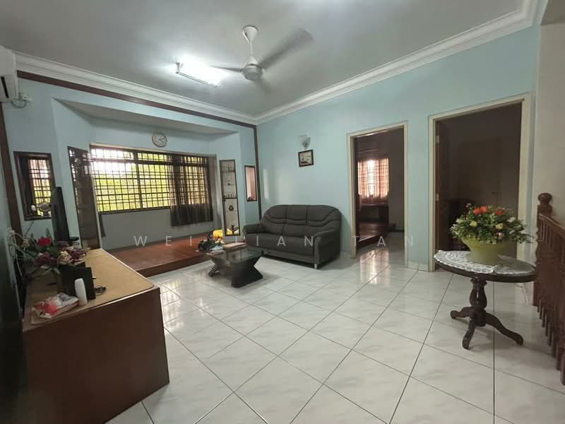 Rumah Teres 2 Tingkat untuk Dijual di Taman Desa Tebrau (Tebrau) - Wei Jian Tan - Living Room - PropertyGuru.com.my