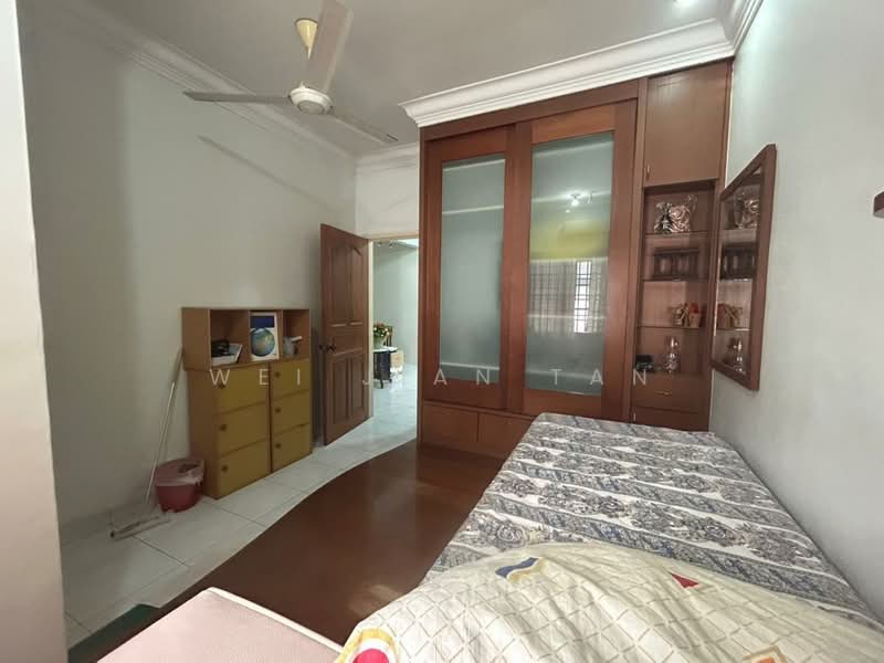 Rumah Teres 2 Tingkat untuk Dijual di Taman Desa Tebrau (Tebrau) - Wei Jian Tan - Bedroom - PropertyGuru.com.my