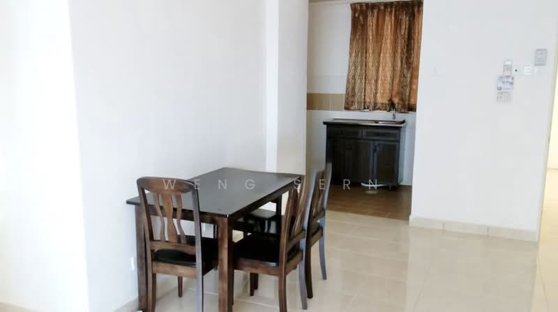 Kondominium untuk Dijual di D'Piazza - Weng Sern - Dining Room - PropertyGuru.com.my