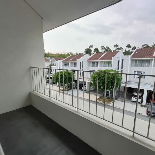 Rumah Teres untuk Dijual di Tamansari (Rawang) - Teddy Saw - Exterior - PropertyGuru.com.my