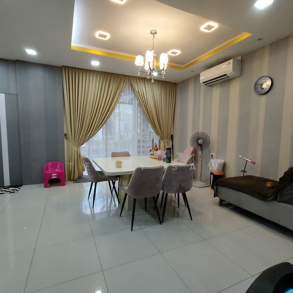 Rumah Teres untuk Dijual di Tamansari (Rawang) - Teddy Saw - Dining Room - PropertyGuru.com.my