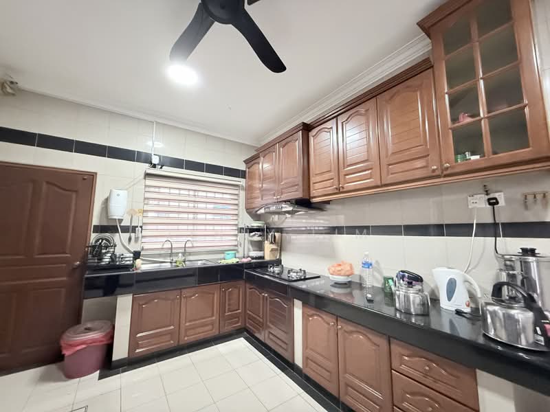 2-storey Terraced House for Sale in Taman Baiduri (Banting) - Zenny Lim - Kitchen - PropertyGuru.com.my