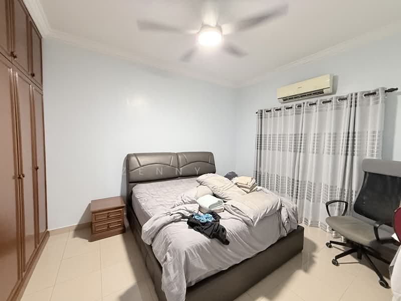 2-storey Terraced House for Sale in Taman Baiduri (Banting) - Zenny Lim - Bedroom - PropertyGuru.com.my