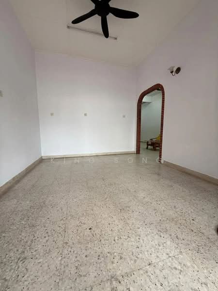 1-storey Terraced House for Sale in Taman Mas Merah (Batu Berendam) - King Song - PropertyGuru.com.my