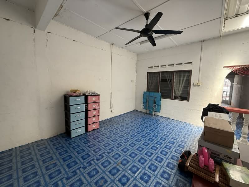 2-storey Terraced House for Sale in Taman Muhibbah (Kluang) - Sam Bro - Interior - PropertyGuru.com.my