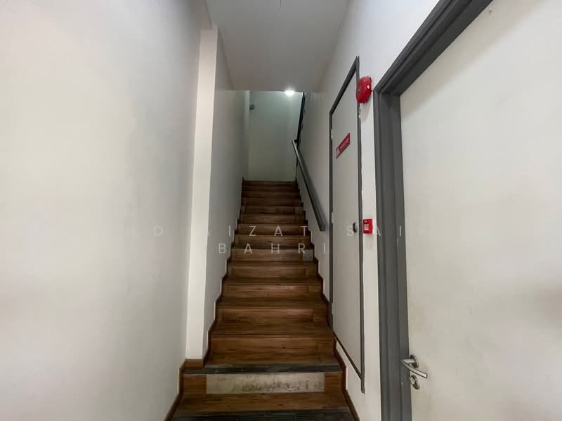 Shop / Office for Sale in Puchong (Selangor) - Mohd Aizat Saiful Bahri - Interior - PropertyGuru.com.my