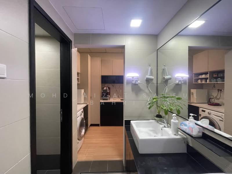 Shop / Office for Sale in Puchong (Selangor) - Mohd Aizat Saiful Bahri - Bathroom - PropertyGuru.com.my