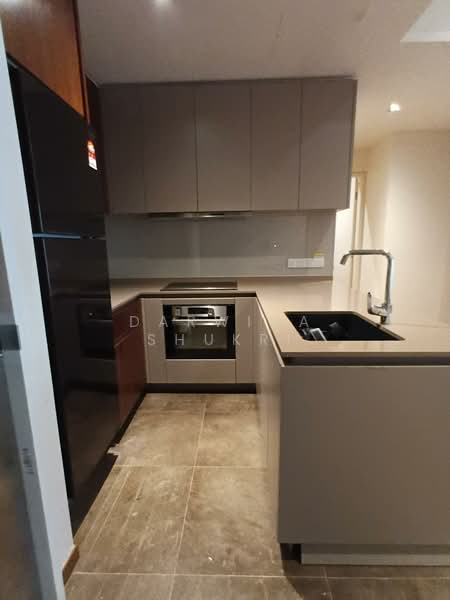 Servis Apartment untuk Dijual di Stonor 3 - Darwina Shukri - Kitchen - PropertyGuru.com.my