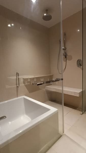 Servis Apartment untuk Dijual di Stonor 3 - Darwina Shukri - Bathroom - PropertyGuru.com.my