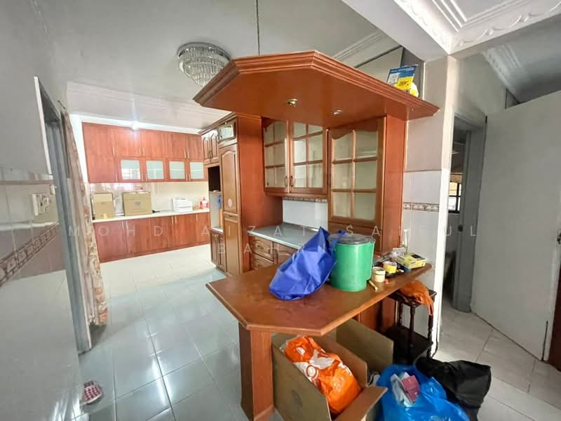 2-storey Terraced House for Sale in Seksyen 7 (Kota Damansara) - Mohd Aizat Saiful Bahri - Kitchen - PropertyGuru.com.my