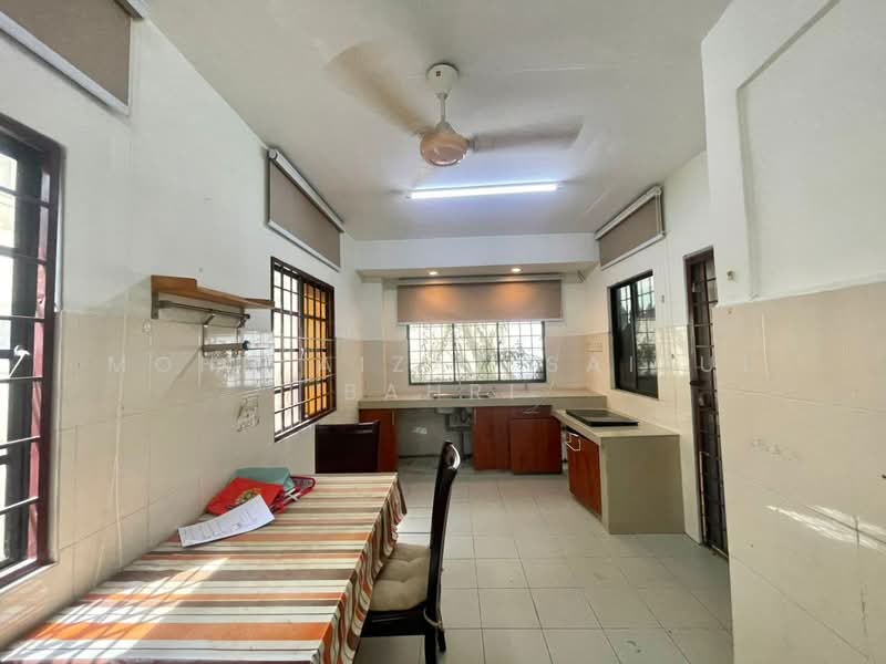 2-storey Terraced House for Sale in Seksyen 7 (Kota Damansara) - Mohd Aizat Saiful Bahri - Kitchen - PropertyGuru.com.my