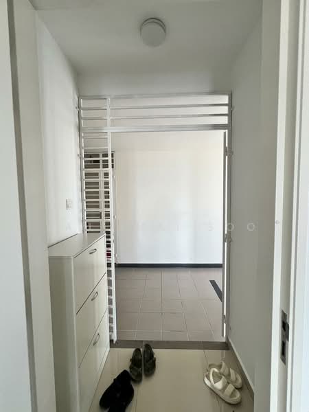 Servis Apartment untuk Disewa di United Point (Residensi Berpadu) - Yau Thai Soo - Entrance - PropertyGuru.com.my
